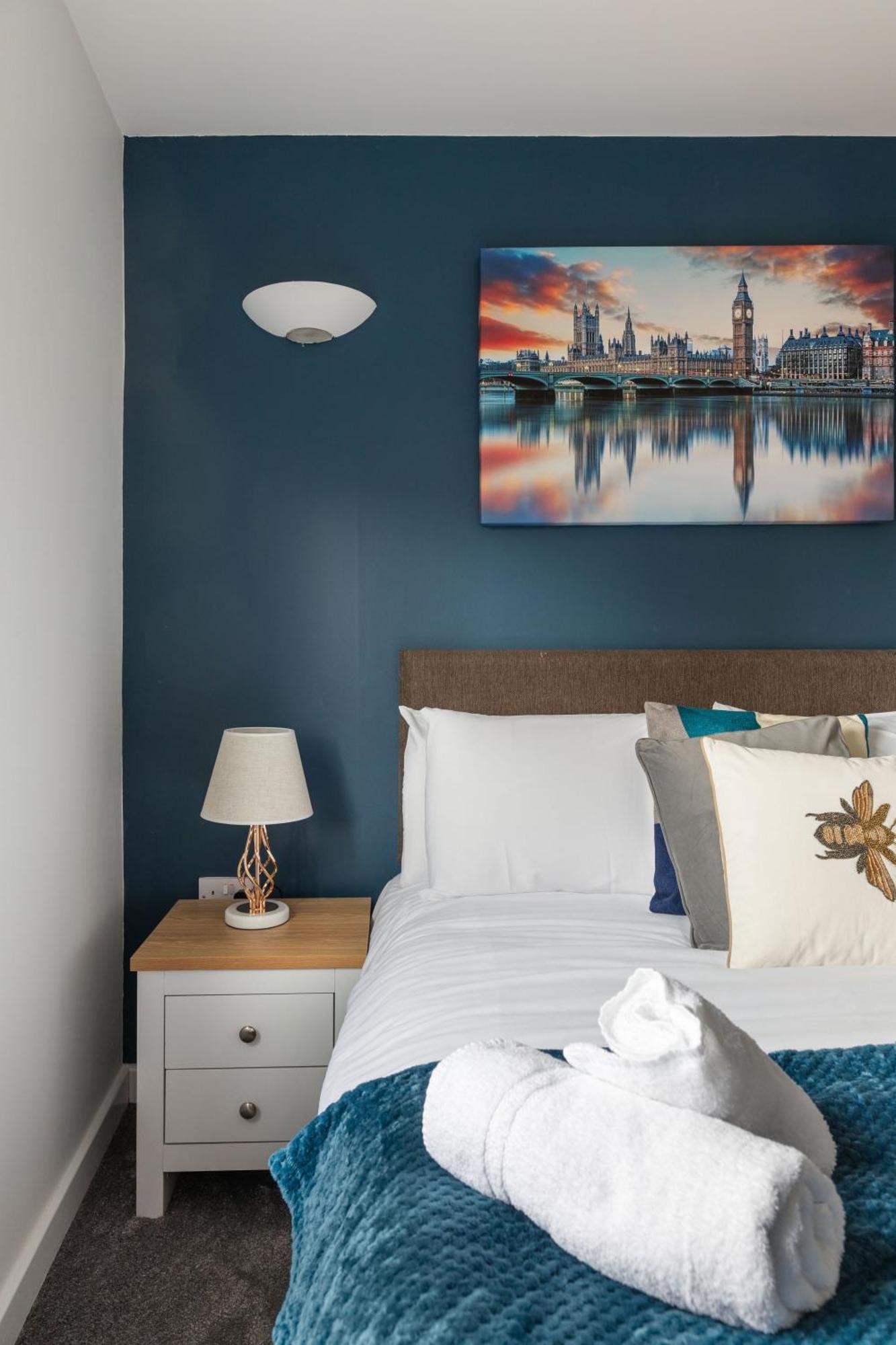 2bedroom 2bathroom Large Modern With Balcony At King's Cross * Londra