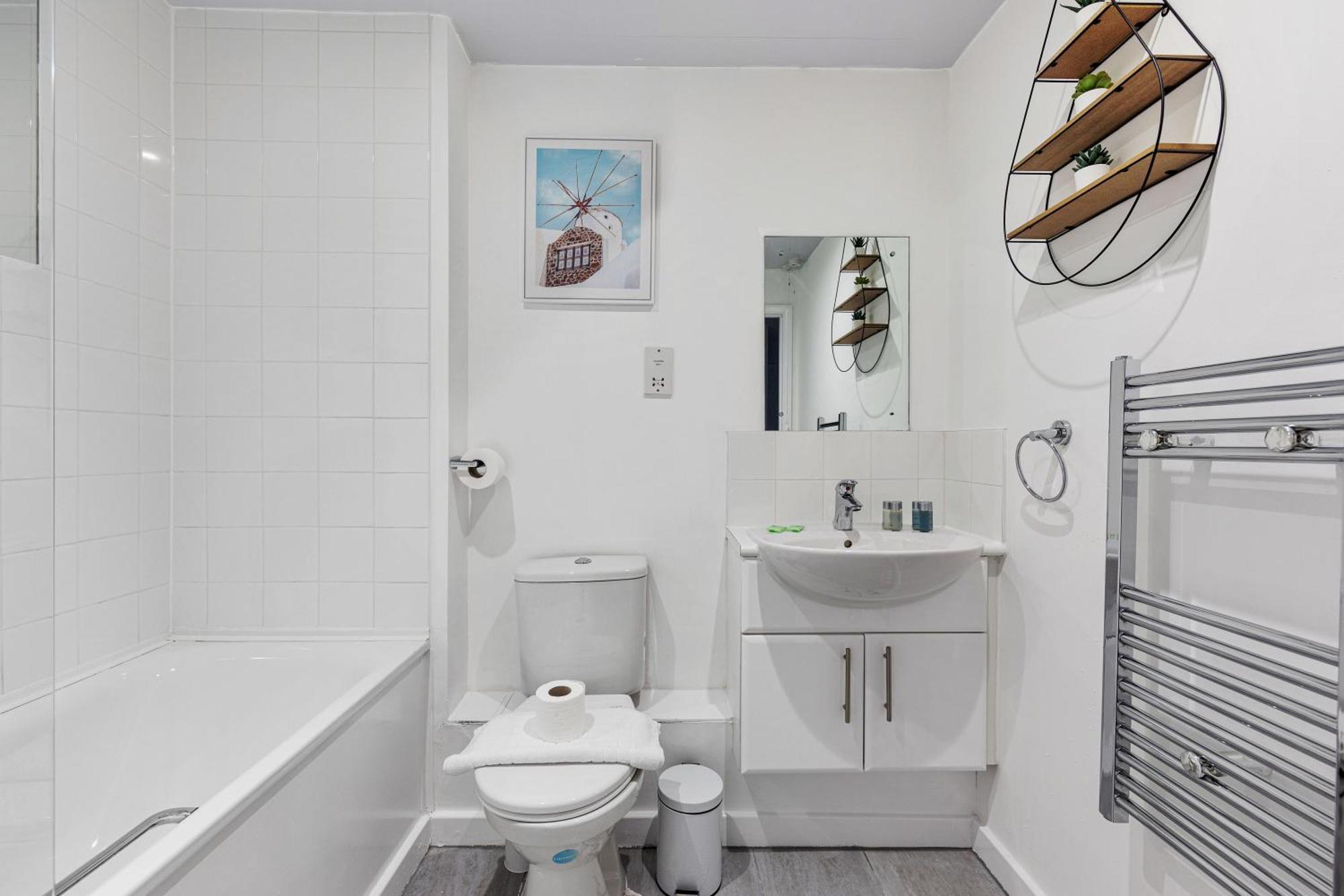 2bedroom 2bathroom Large Modern With Balcony At King's Cross * Londra